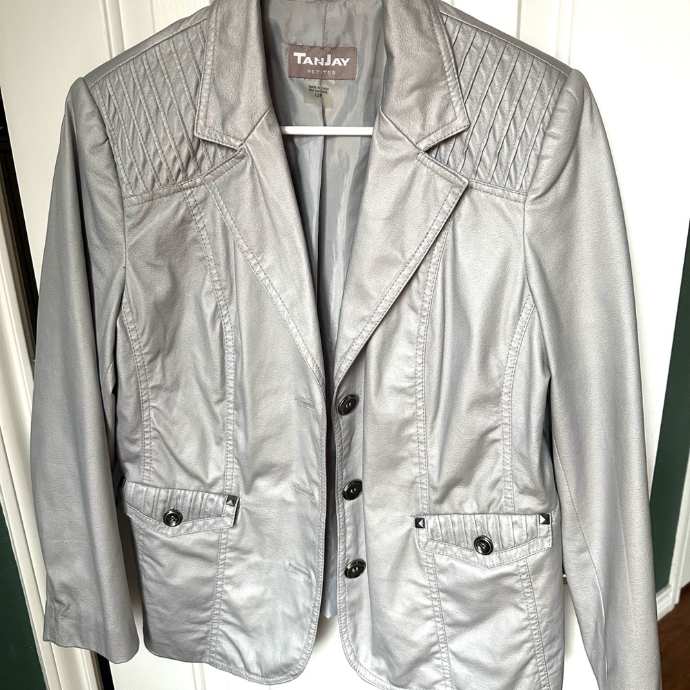 TanJay coat Size: 12p